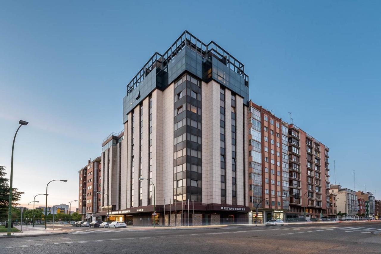 Crisol Puerta De Burgos Hotel Exterior photo